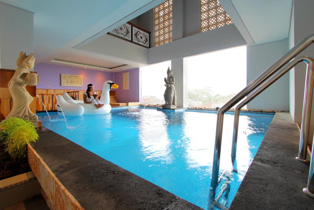 Sand Beach Luxury Living กูตา ภายนอก รูปภาพ